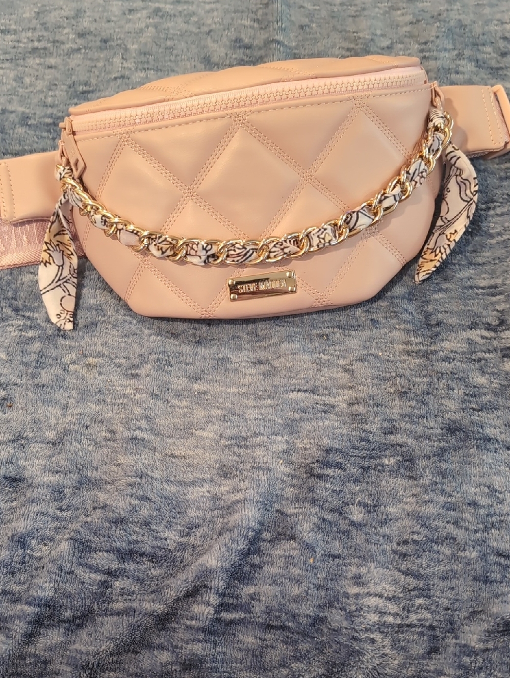 NWOT Steve Madden Quilted Pink Chain-Accent Belt Bag - Picture 7 of 9